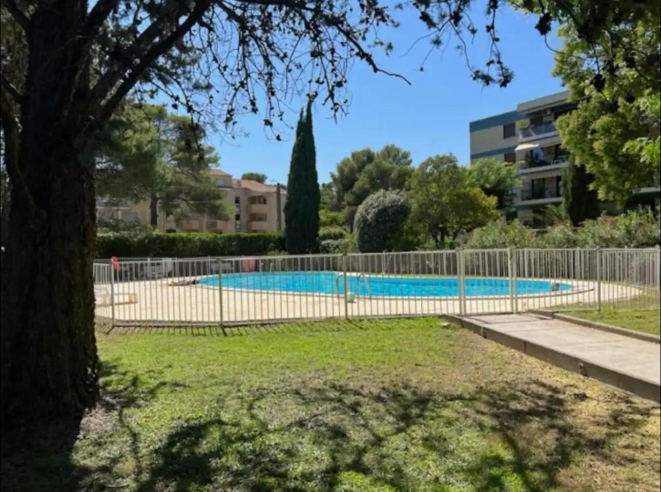 Cosy T3 - Jardin - Parking - Piscine
